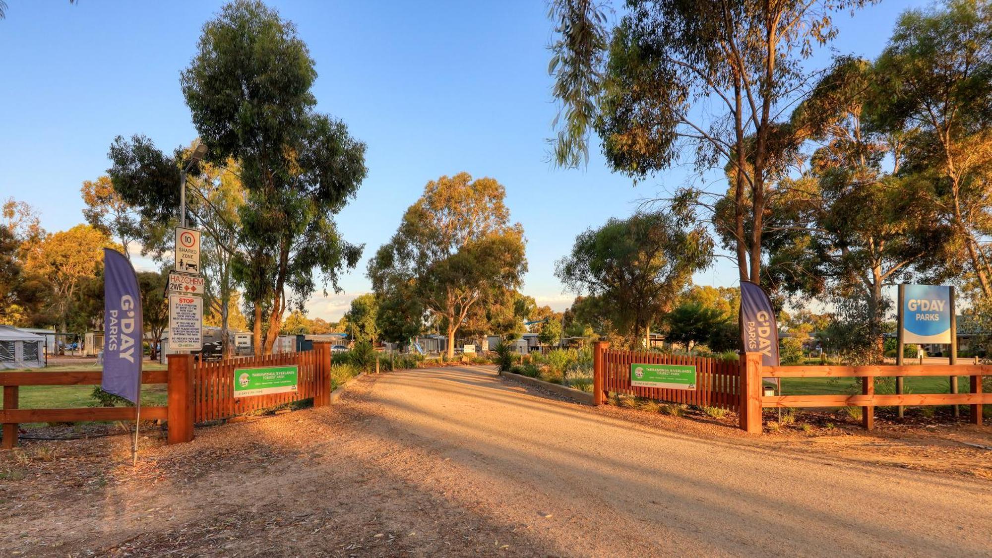 Yarrawonga Riverlands Tourist Park 外观 照片