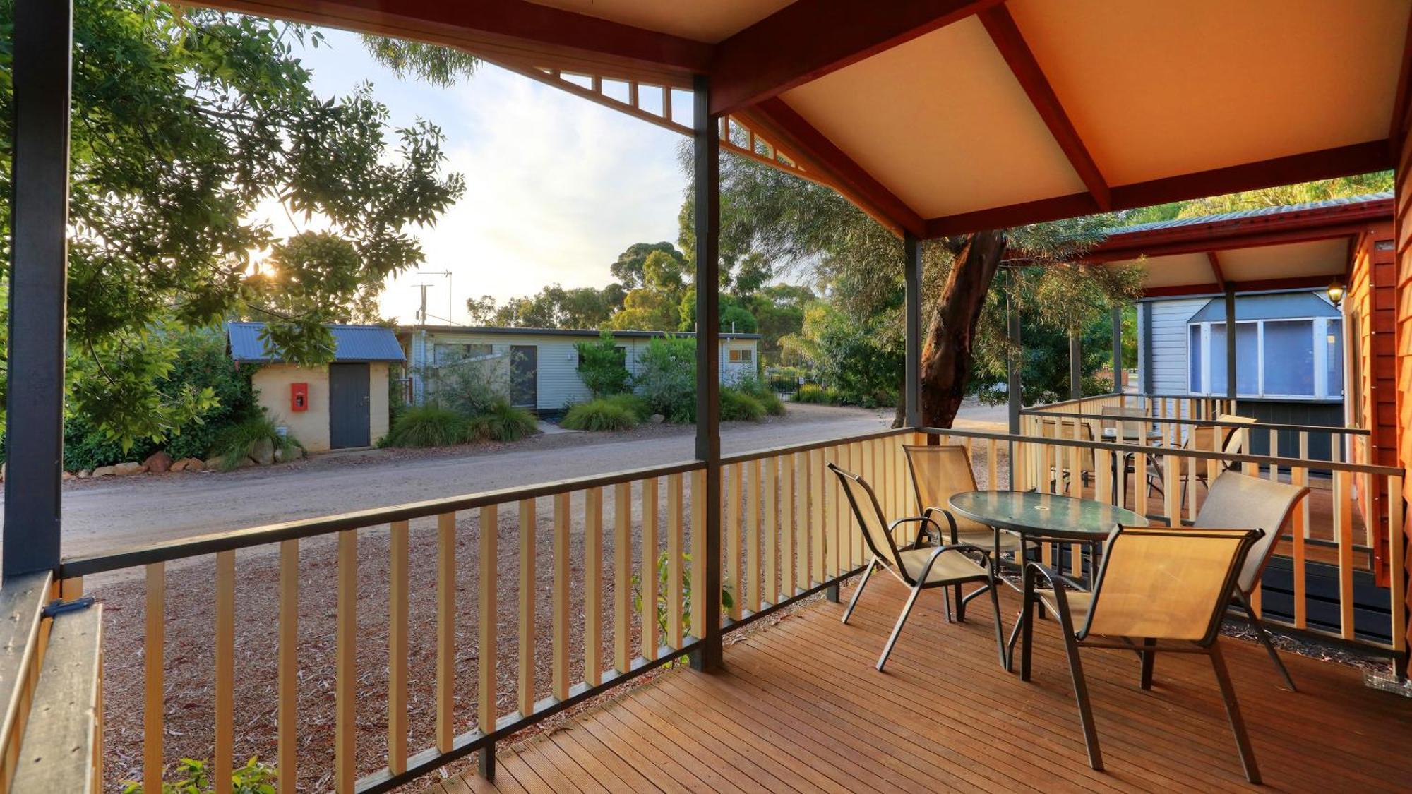 Yarrawonga Riverlands Tourist Park 客房 照片