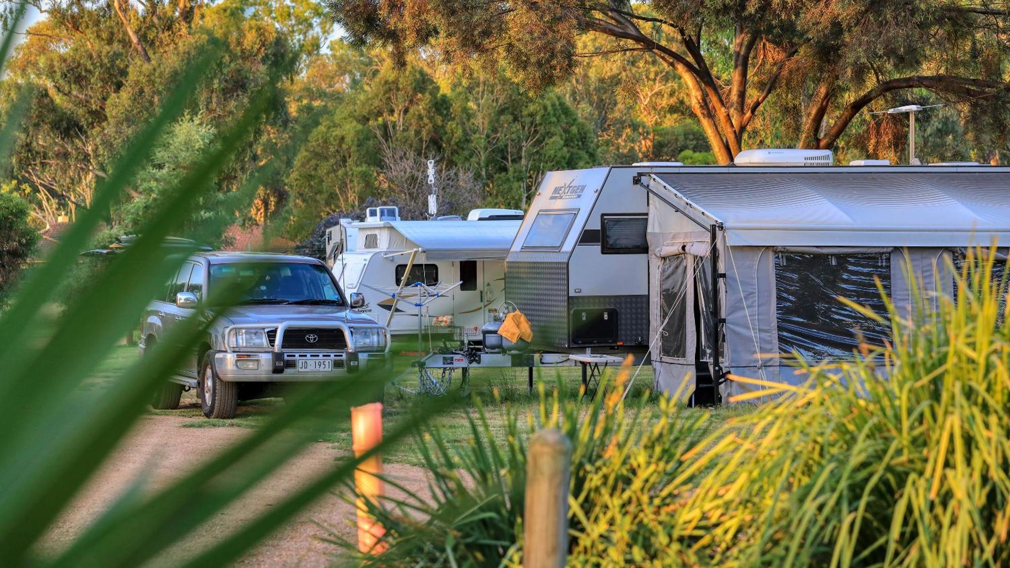 Yarrawonga Riverlands Tourist Park 客房 照片