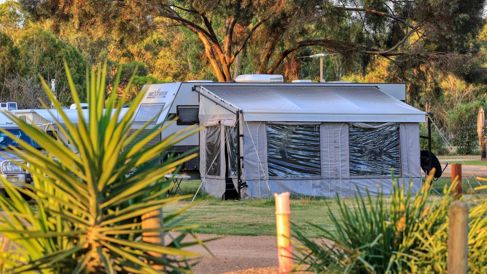 Yarrawonga Riverlands Tourist Park 外观 照片